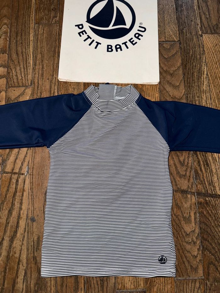 Haut de maillot de bain anti uv petit bateau 24 mois - photo numéro 2