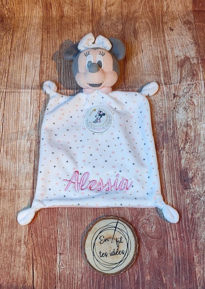 Doudou Minnie fille a personnaliser