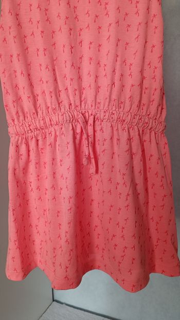 Robe, Tissaia, 6 ans