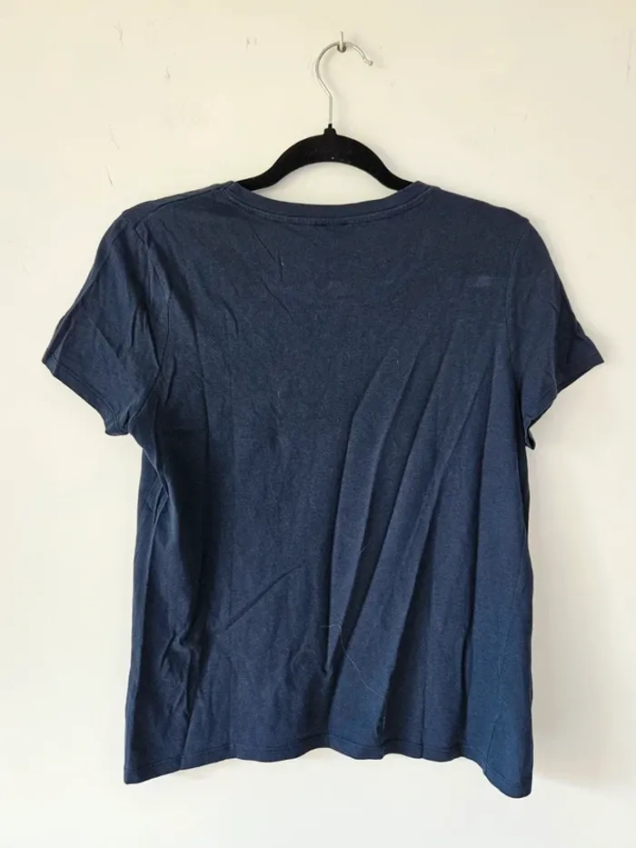 T-shirt bleue marine avec fleur brodée Pimkie taille 38 / M - photo numéro 4