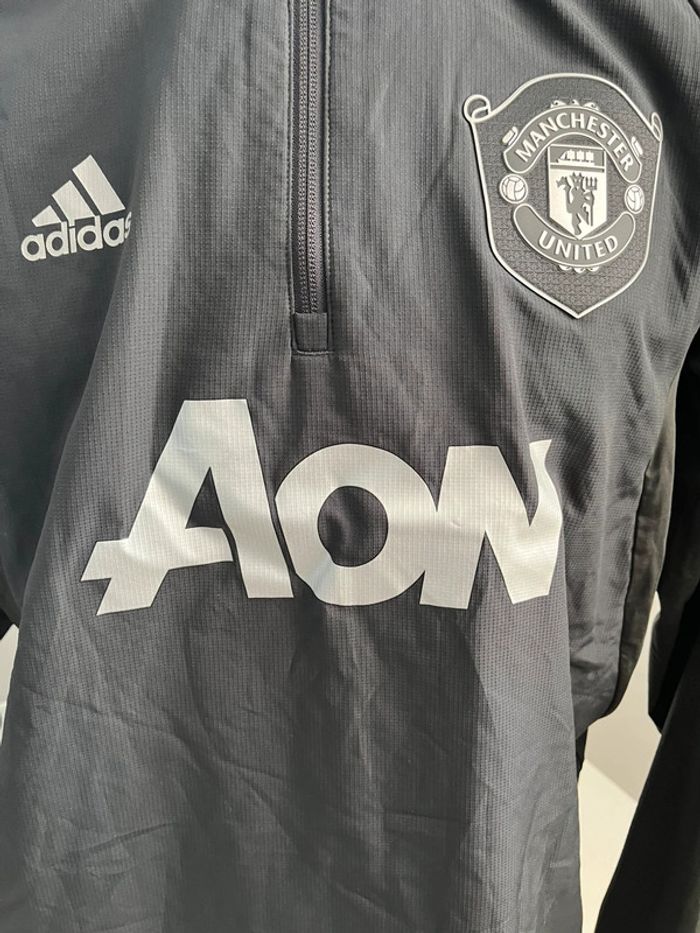 Haut D’entraînement Adidas ( Manchester United ) Taille L - photo numéro 2