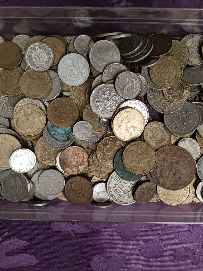 Lot d'anciennes pièces de monnaie française et étrangère - photo numéro 6