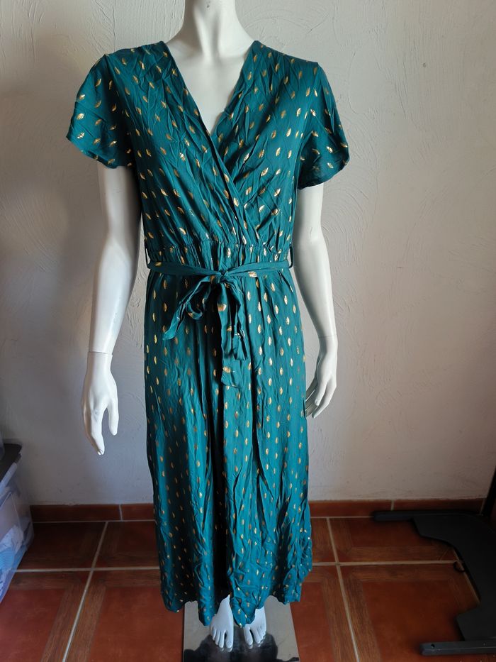 Robe feuille doré