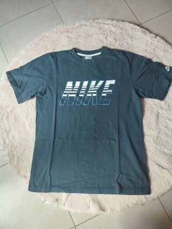 T-shirt Nike