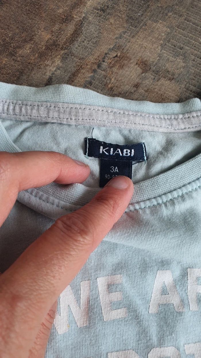 T-shirt kiabi 3 ans en très bon état - photo numéro 3