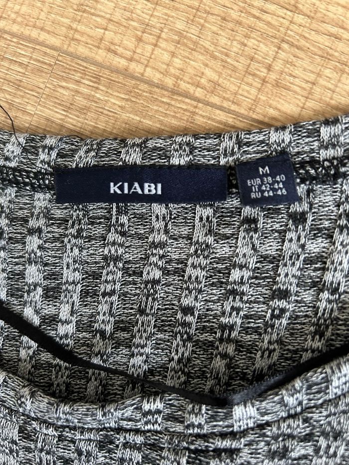 Pull gris et noir avec manches 3/4 Kiabi taille M TBE - photo numéro 9