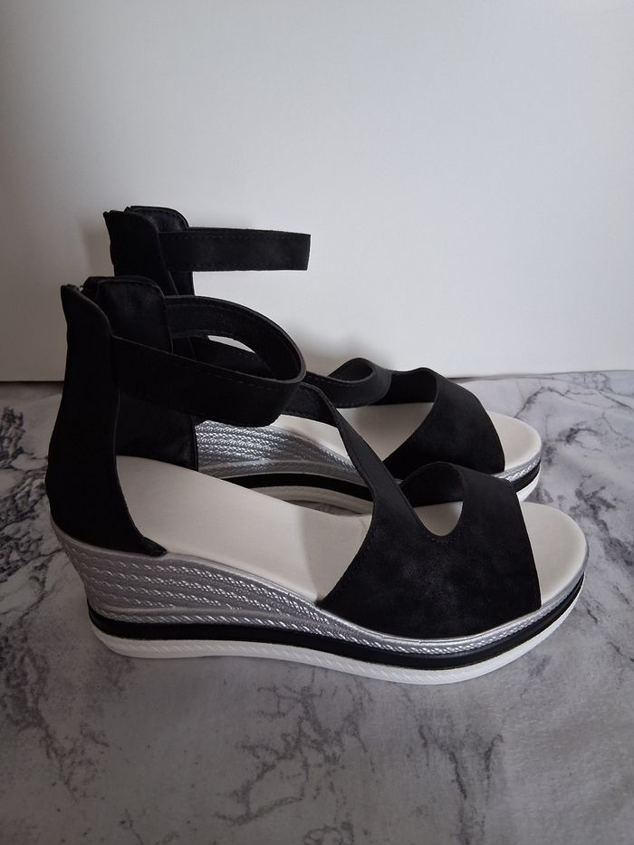 Chaussure femme talon compensés pointure 39 - photo numéro 2