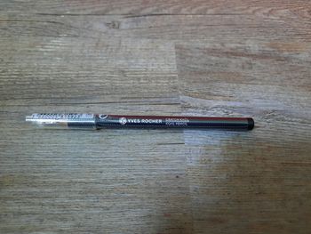  Grand crayon Khôl - 01. Noir _ Yves Rocher.