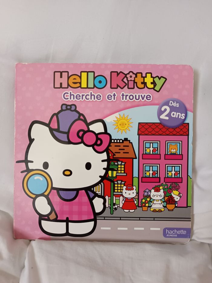 Livre " Hello Kitty"
