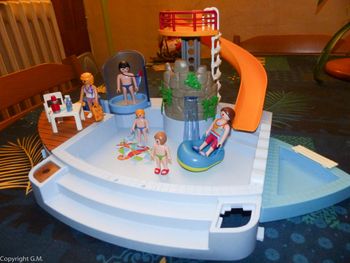 Lot playmobils la grande piscine avec toboggan
