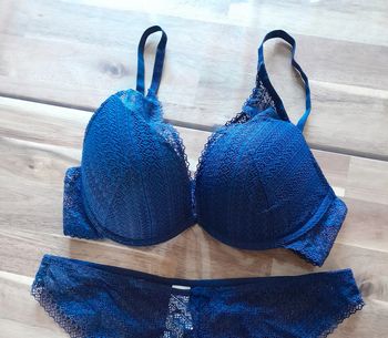 Soutien gorge bleu marine
