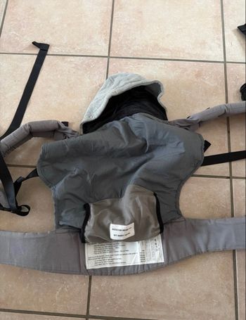 Porte bébé love radius hoddie carrier