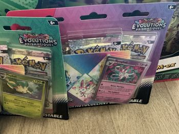 Pokémon tri pack évolution prismatique 