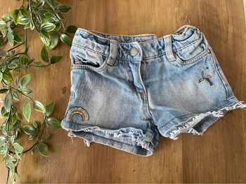 Short en jeans tape à l’œil 3 ans