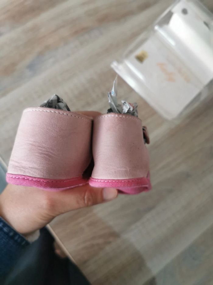 Sandalles 6/12 mois - photo numéro 5