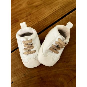 Chaussures bébé blanches