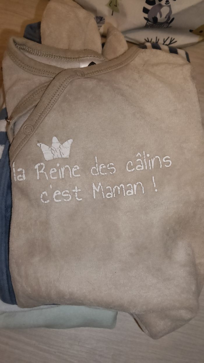 Lot 11 pyjamas velours 3 mois - photo numéro 6