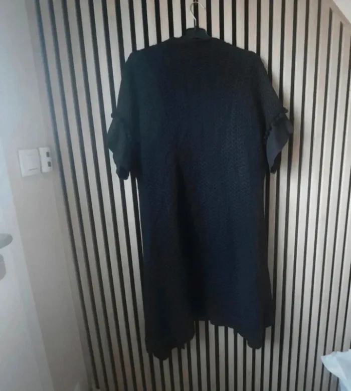 Grande veste  gilet poncho longue en maille fantaisie. - photo numéro 6