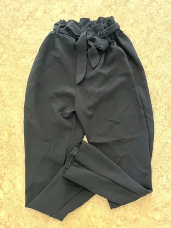 Très jolie pantalon pour petite fille
