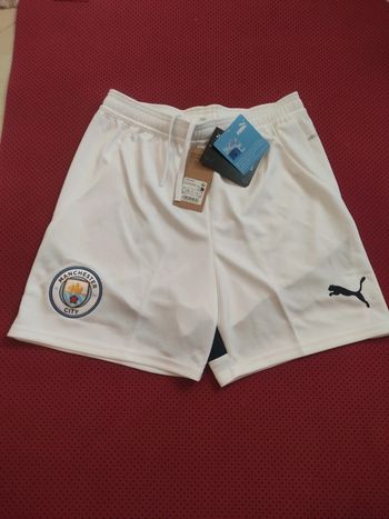 Short de foot Manchester City, Puma Authentique Officiel taille enfant 13/14 ans, Neuf