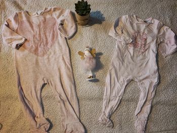 Lot de 2 pyjamas en 2 ans