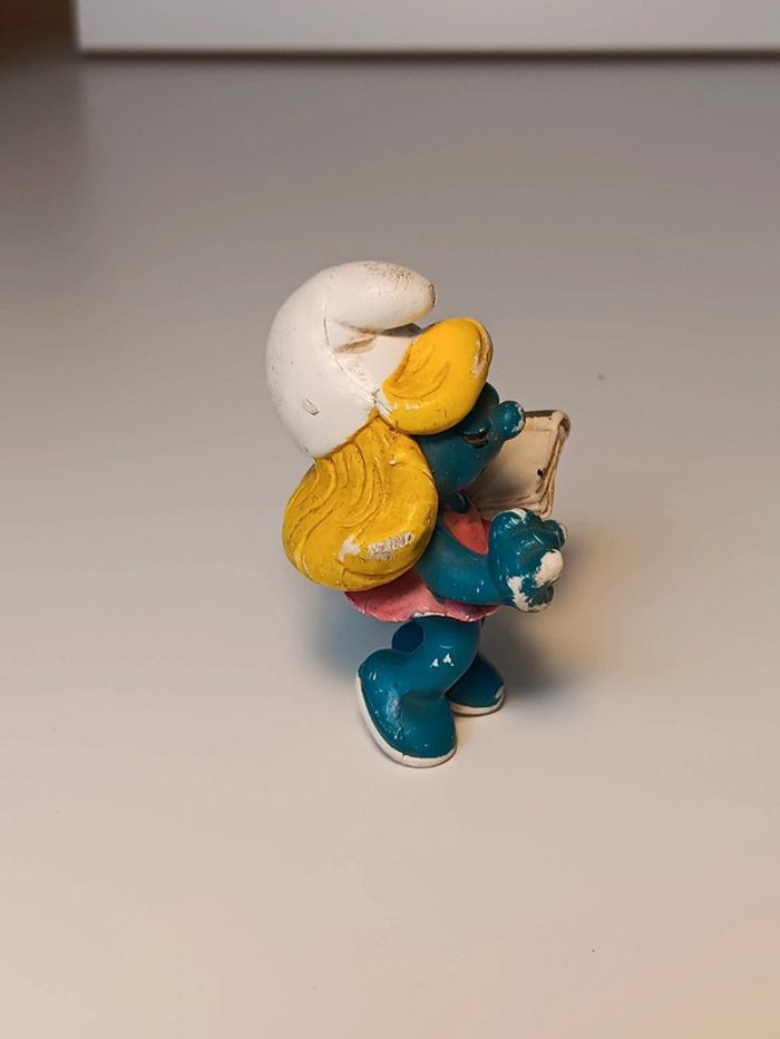 Figurine vintage Schtroumpfette c87 W.germany. - photo numéro 2