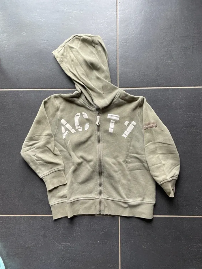 Sweat-shirt à capuche