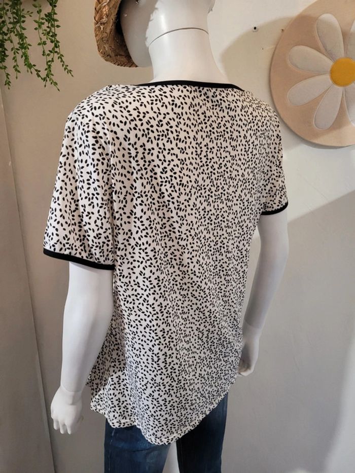 T shirt avec drapé devant - photo numéro 7