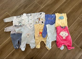 Lot 10 pyjamas - Taille: naissance
