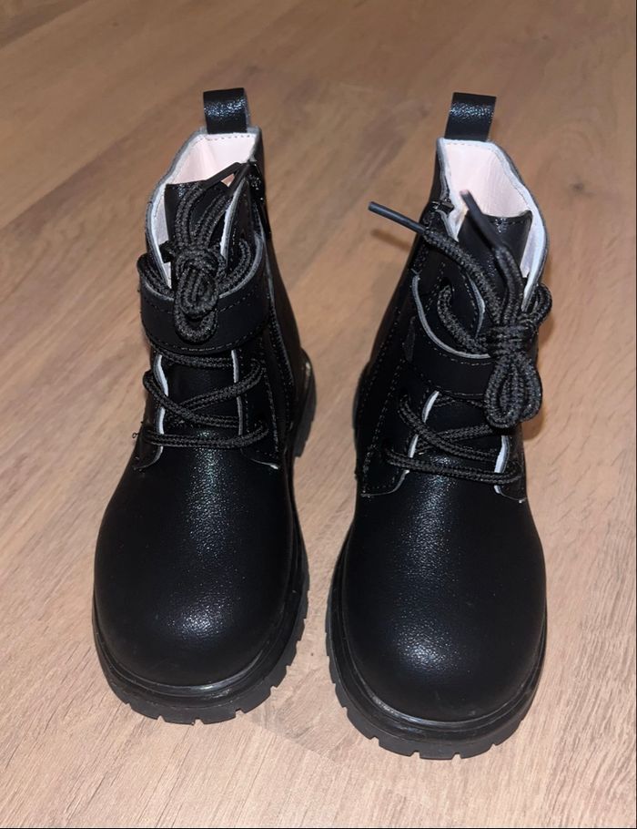 Bottines enfant fourrure et motif cœur - photo numéro 2
