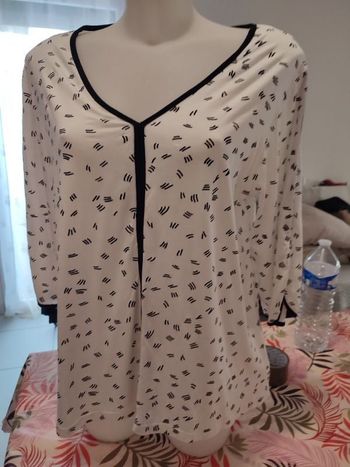 #kytie46femme. Chemise blouse manches 3/4 taille 46/48 taille petit taille 44
