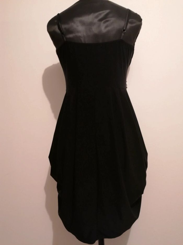 Jolie robe d'été noire - photo numéro 4