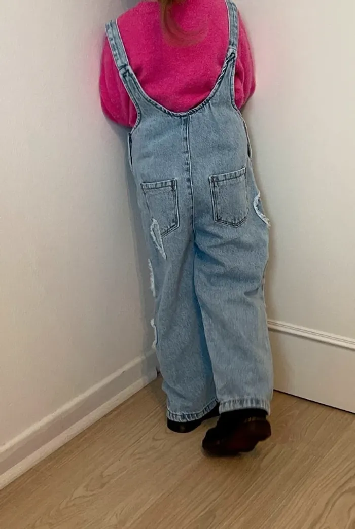Salopette en jean à cœurs Zara - photo numéro 6
