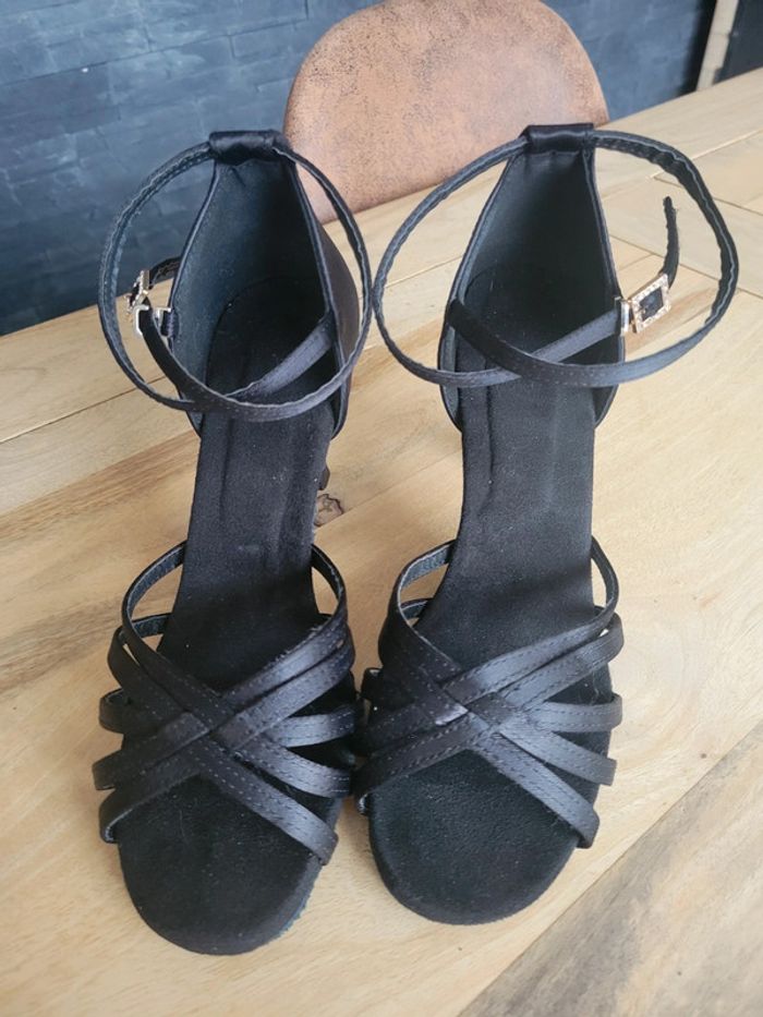Chaussures danse latine