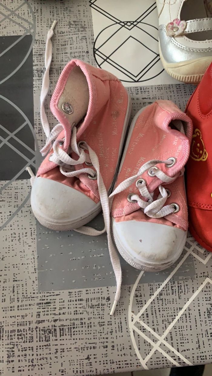 Lot chaussures - photo numéro 2