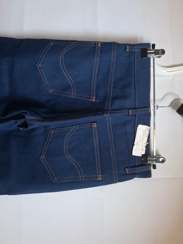 Jean taille 34 - photo numéro 4
