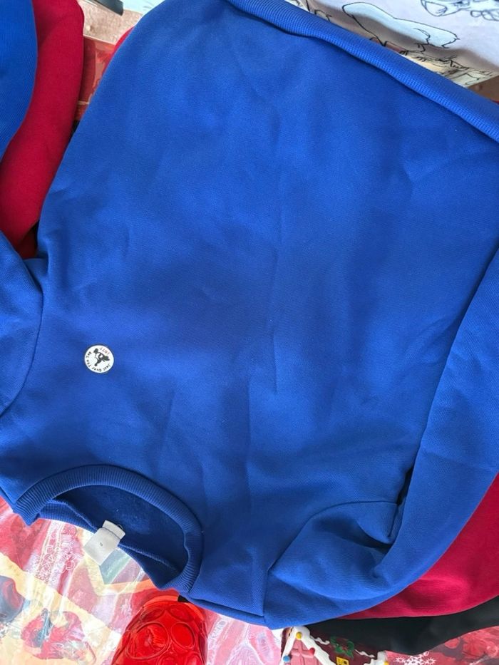 Lot de 4 pulls - photo numéro 4