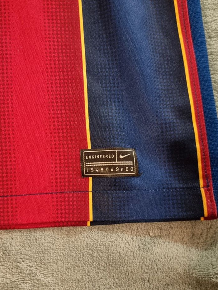 Nike
T-Shirt FC Barcelone taille 12-13 ans * foot * - photo numéro 4