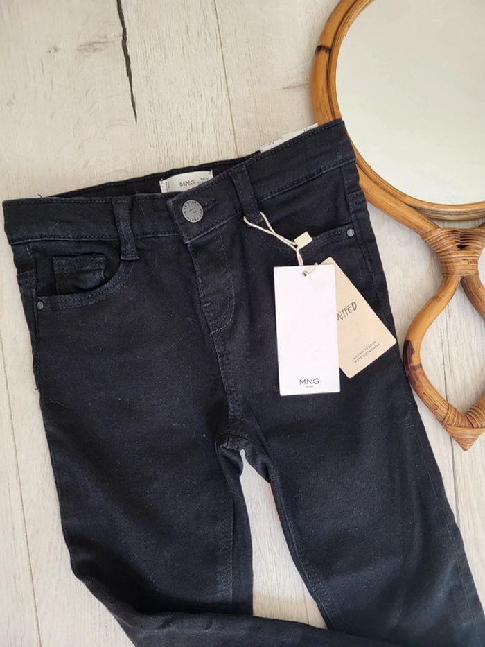 Superbe pantalon slim noir mango 4ans neuf - photo numéro 3