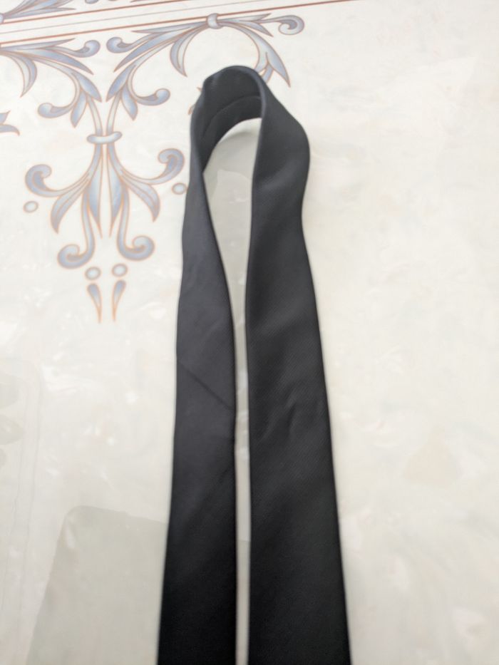 Cravate noir slim. Taille 115 cm - photo numéro 2