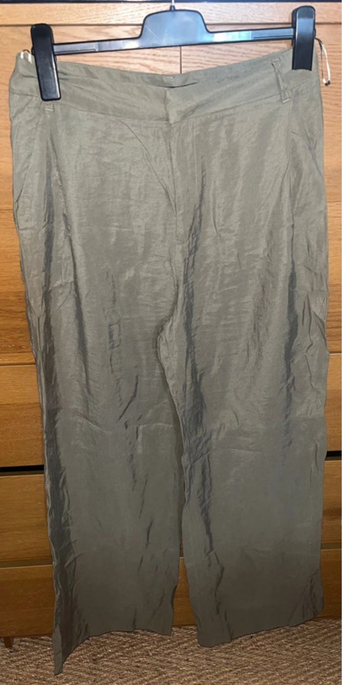 Pantalon large vert kaki Zara