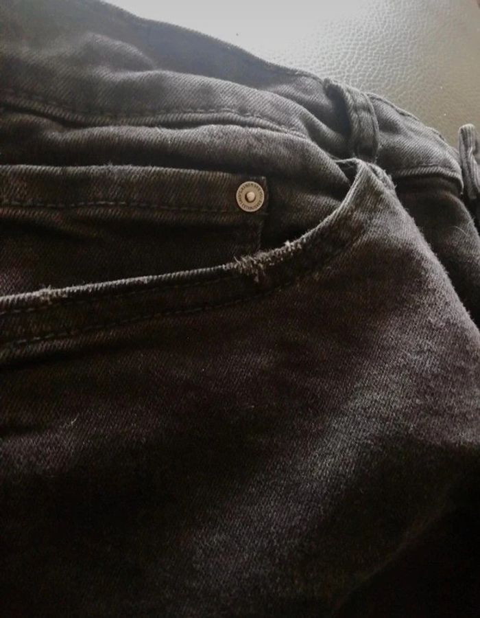 Jeans noir taille haute femme.36.. - photo numéro 3