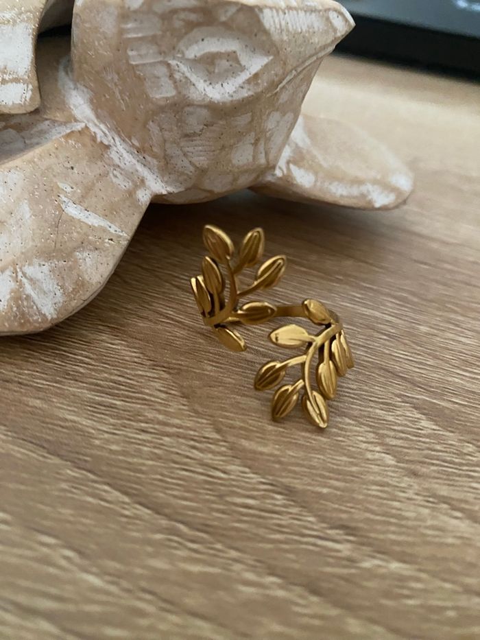 Bague " feuilles " en acier inoxydable - photo numéro 3