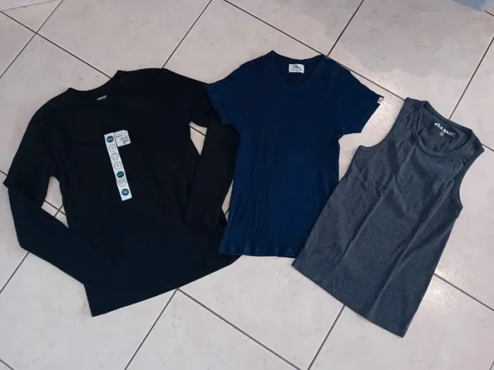 Lot vêtements homme taille S jean pantalon t-shirt - photo numéro 3