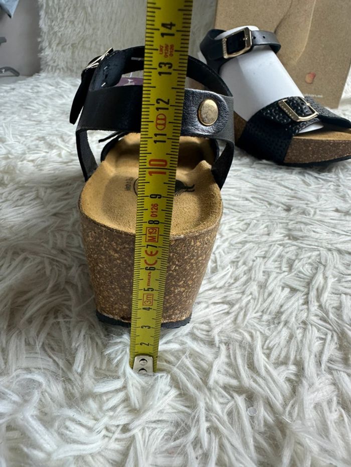 Paire de sandales compensées Plakton taille 37 - photo numéro 7