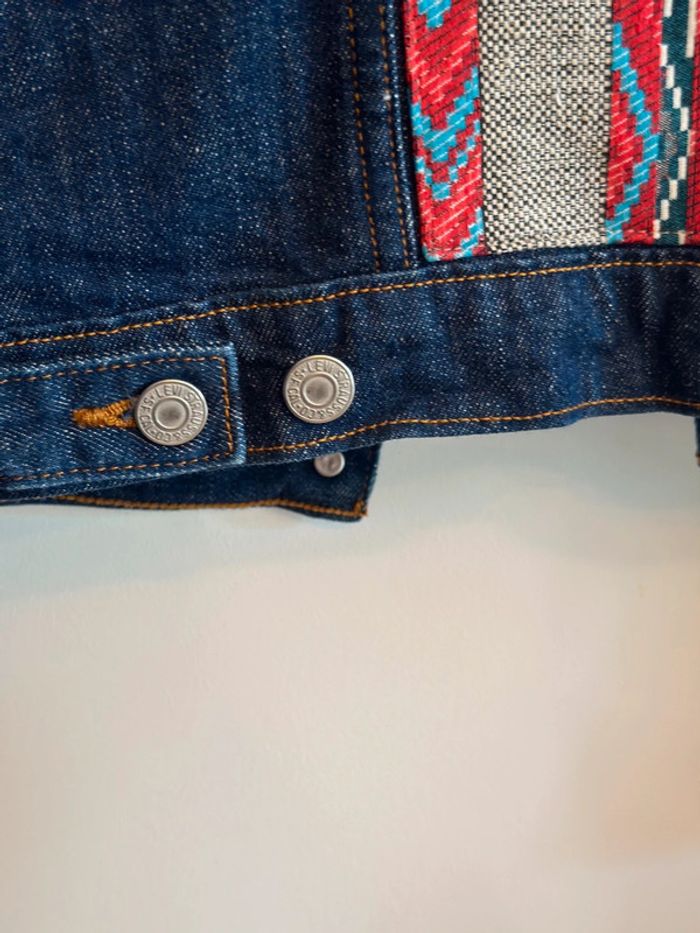 Veste en denim Levi’s brodée colorée – Taille S - photo numéro 11