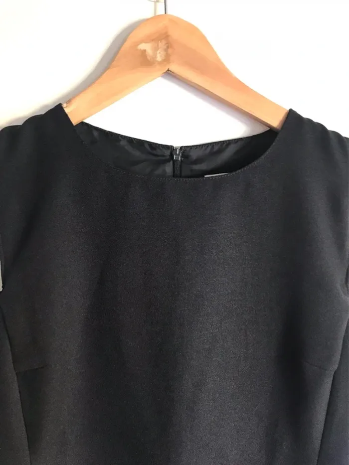 Robe chic sans manches Emma Pernelle taille 40/42 - photo numéro 2