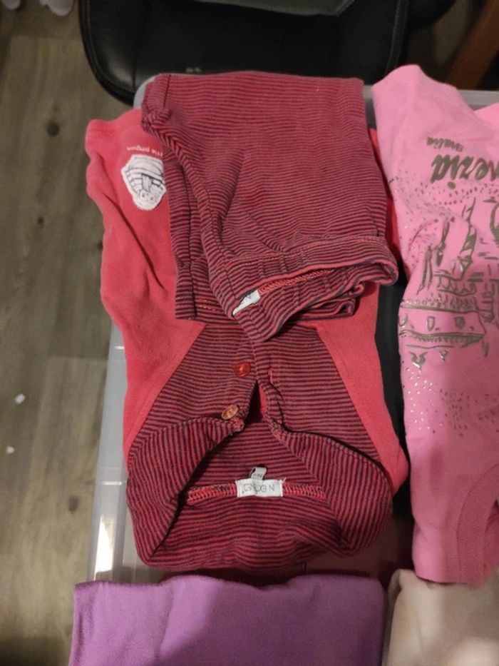 lot de vêtements 3 ans: 4 hauts et 1 bas - photo numéro 3
