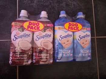 4 bouteilles de soupline 