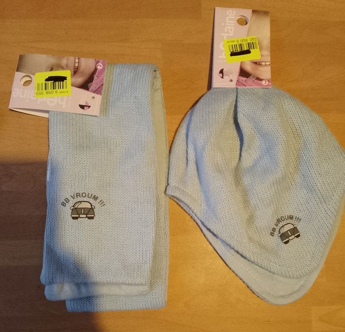 Bonnet et écharpe